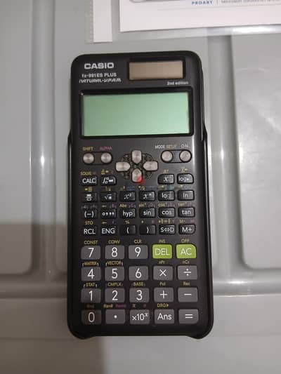 آلة حاسبة Casio FX-991ES Plus