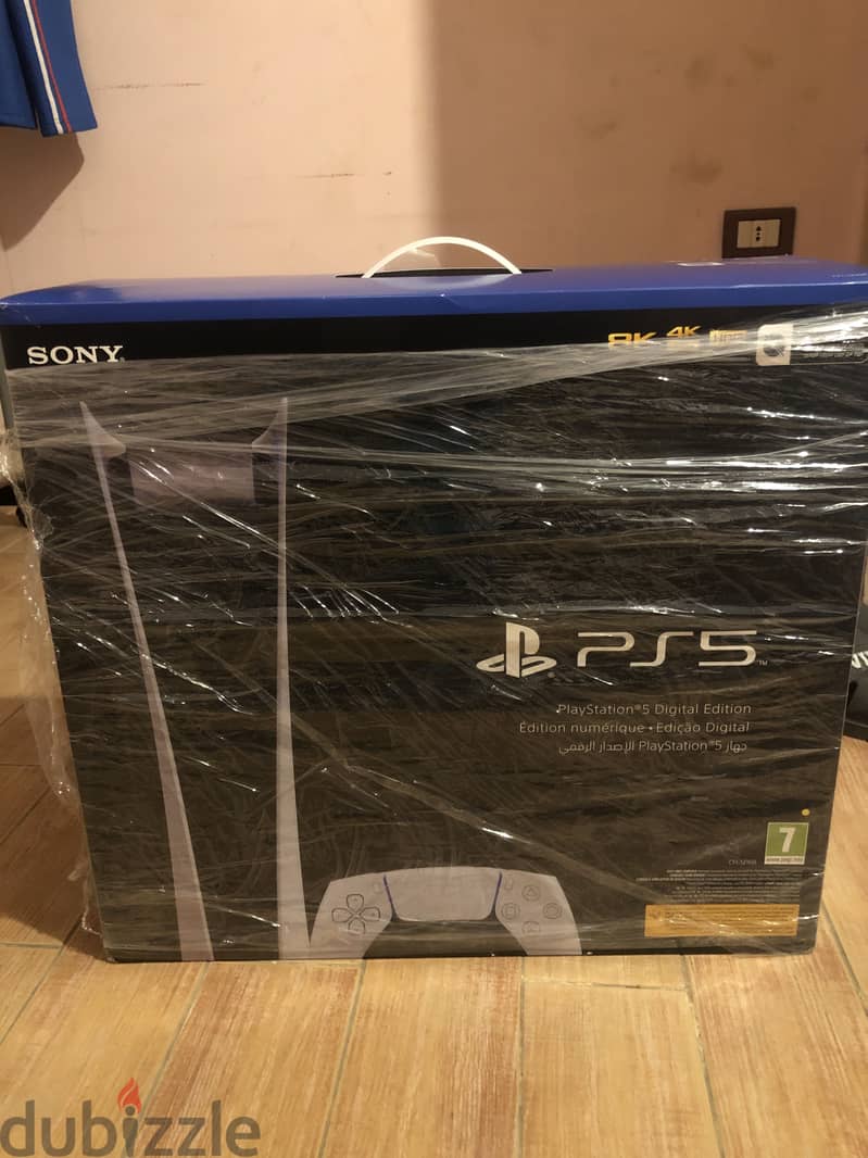 PlayStation 5 digital with extra controller 3