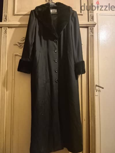 جاكت صوف جوخ بالفرو اسود يلبس لأحد 100 كيلو