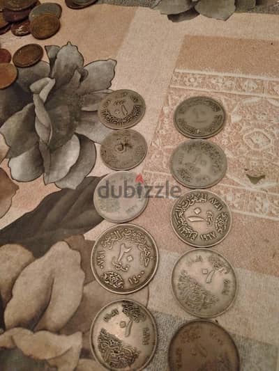 عملات قديمه للبيع كل على حده