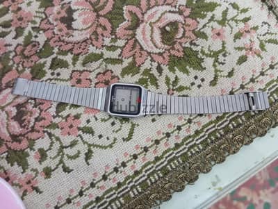 ساعه كاسيو (casio) موديل ١٩٨٤ لهواه الساعات النادره الفاخره