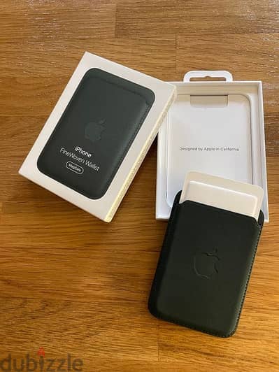iPhone FineWoven Wallet with MagSafe – Black