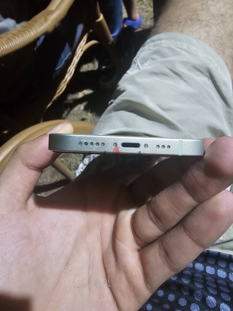 Apple - iPhone 12 4
