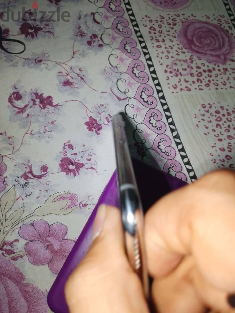 آبل - آيفون اكس 4