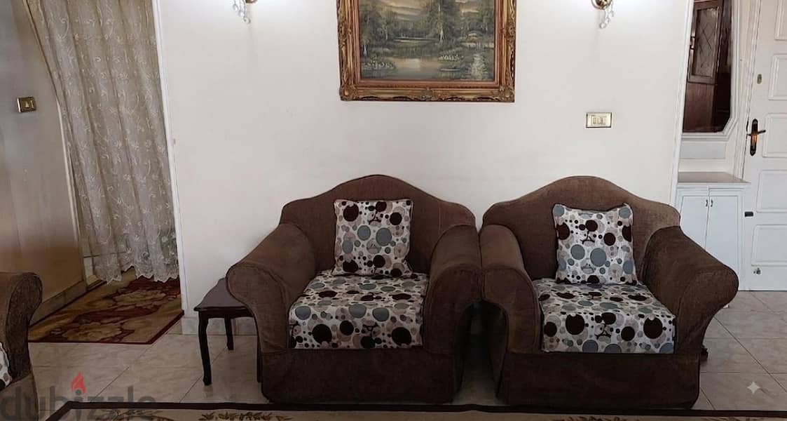 Full living room 4