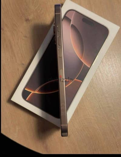 Apple - iPhone 16 Pro Max