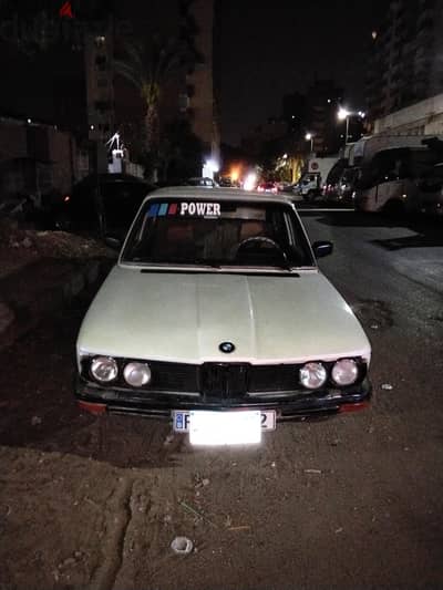 بي ام دبليو 520 1984