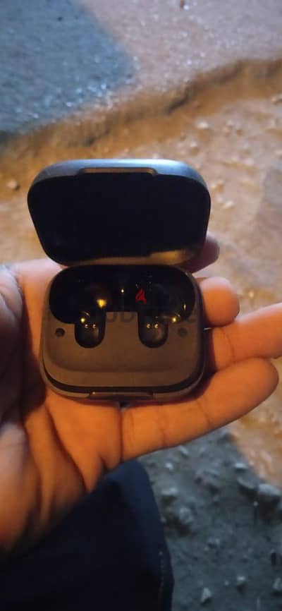 علبة سماعةSoundcore Anker