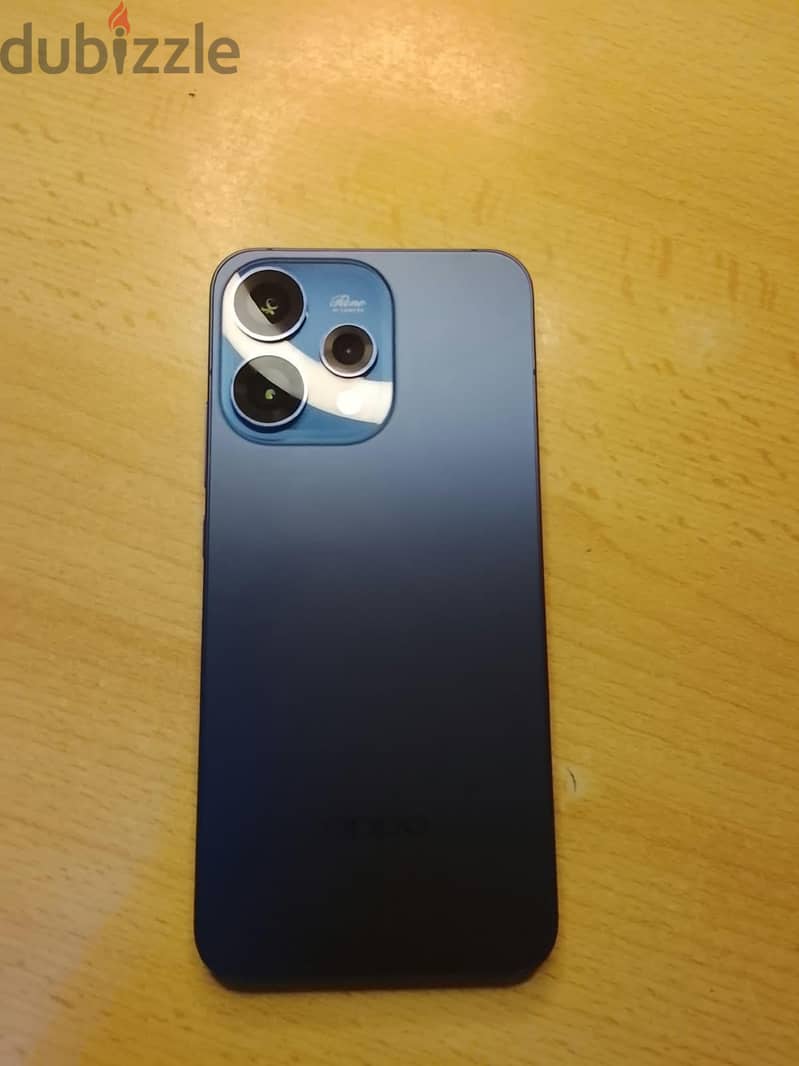 OPPO Reno 15 4