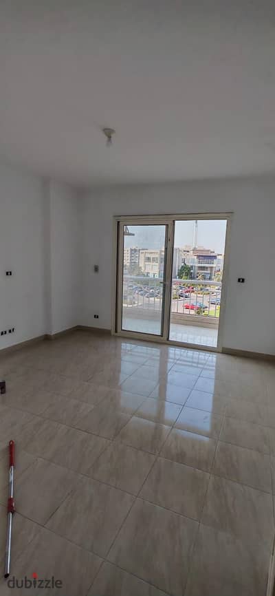 Apartment for sale in Madinaty 140 meters B10 with a distinctive location and price