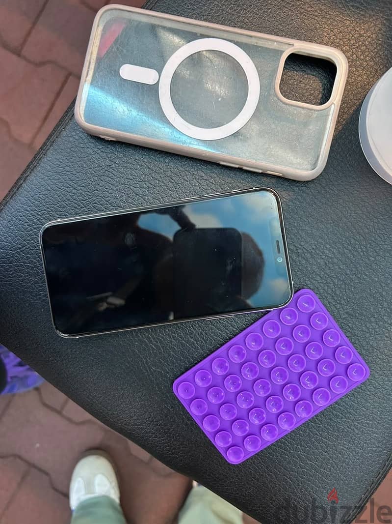 Apple - iPhone 11 Pro 2