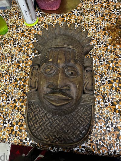 Yoruba mask - تمثال يوربا افريقي اصلي