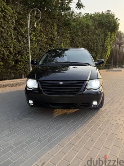 كرايسلر تاون اند كانترى 2006