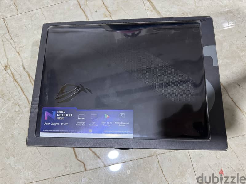Asus rog strix scar 18 7