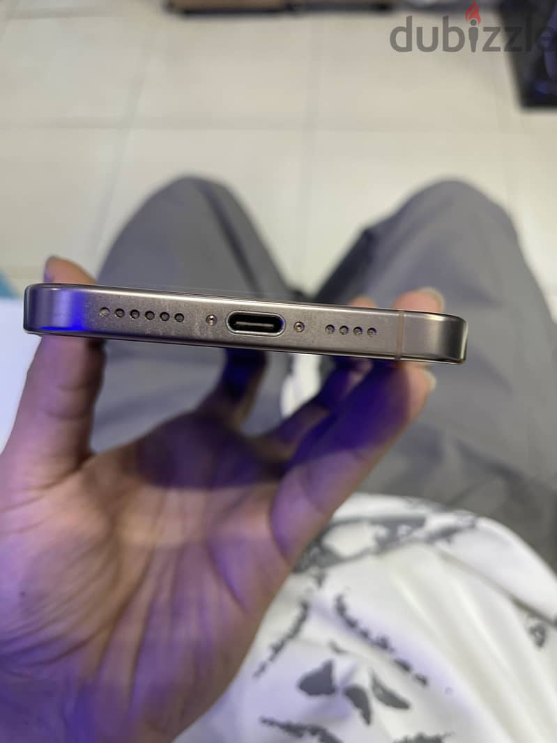 Apple - iPhone 16 Pro Max 6