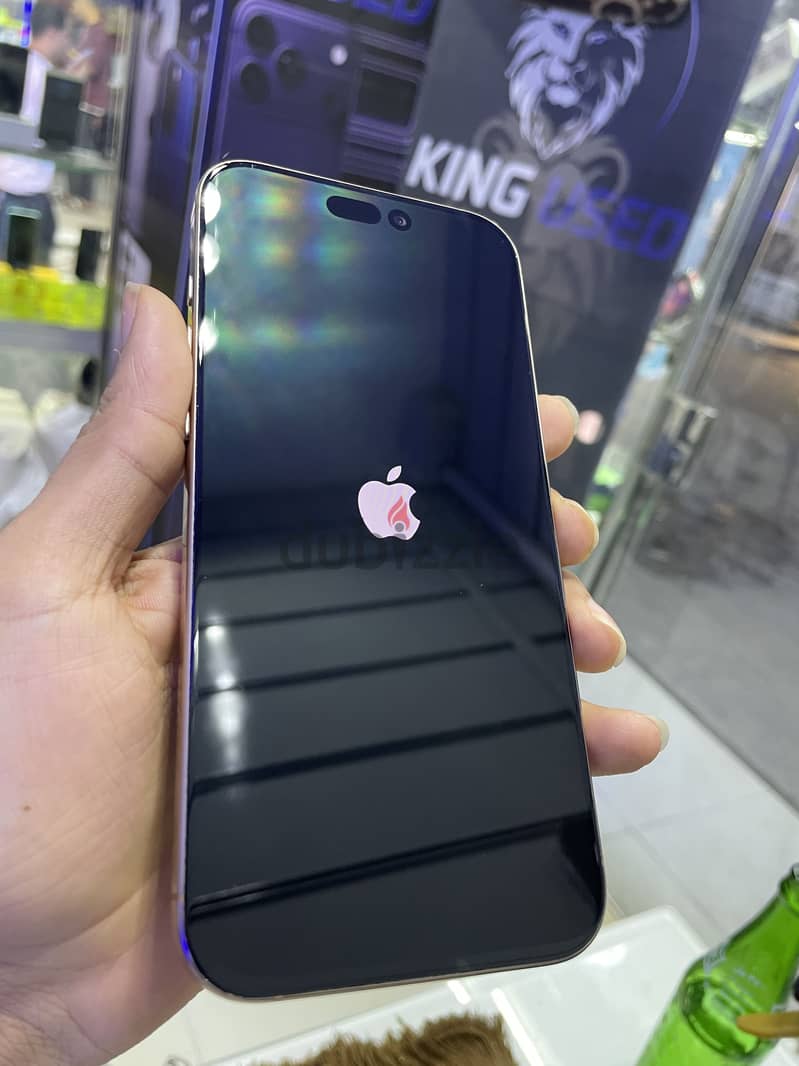 Apple - iPhone 16 Pro Max 7