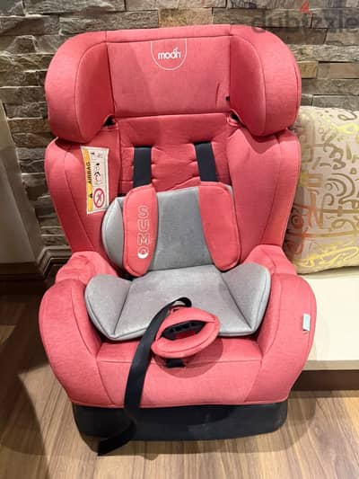 The moon sumo car seat from birth to 6 years - 3 levels