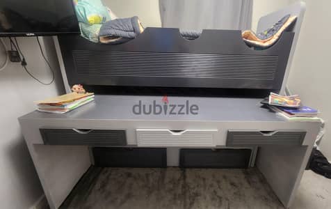 سرير دورين بمكتب وادراج تخزين