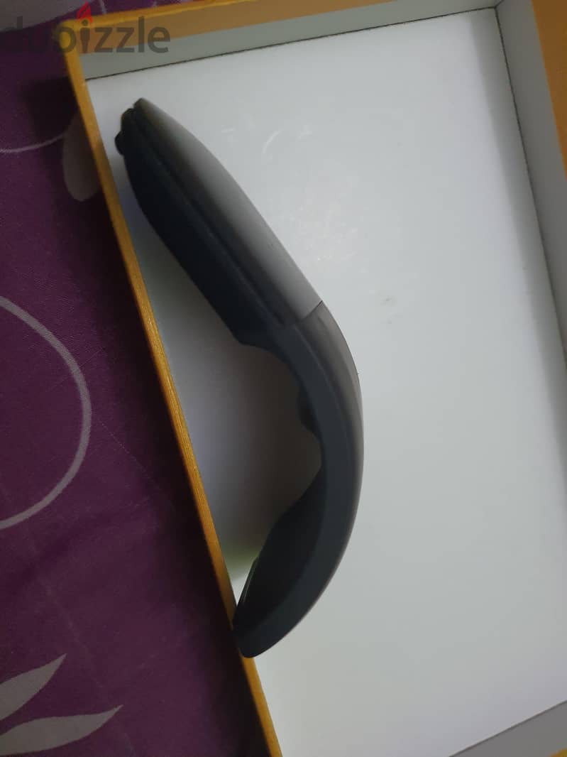 black Microsoft Surface Arc Mouse 5