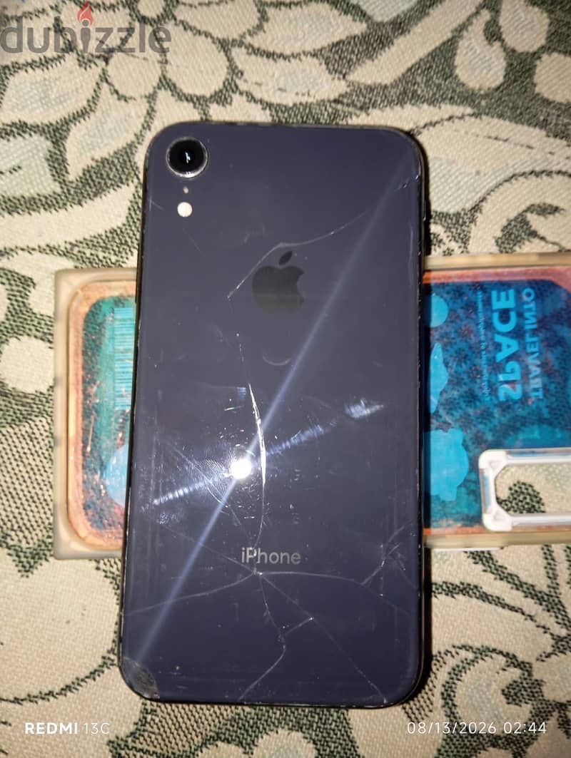 Apple - iPhone XR 1