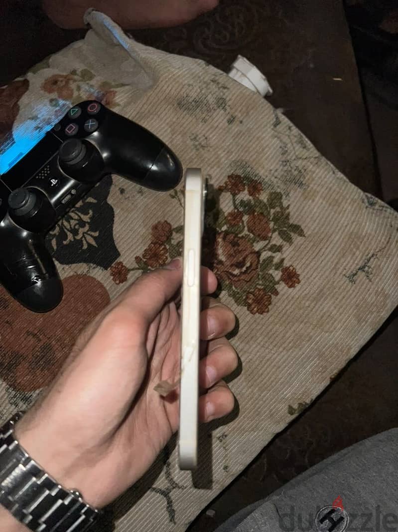 Apple - iPhone 13 3