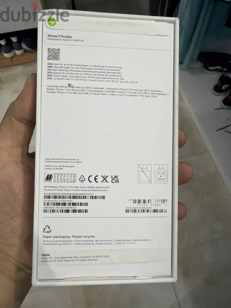 Apple - iPhone 17 Pro Max 3