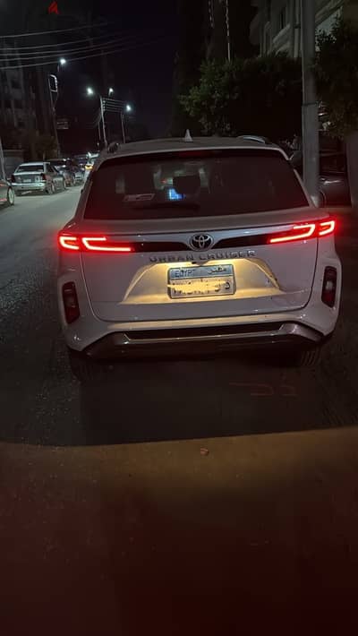تويوتا اوربان كروزر 2024