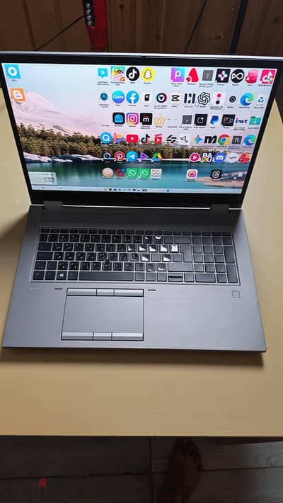  للبيع HP ZBook Fury 17 G7 Mobile Workstation 