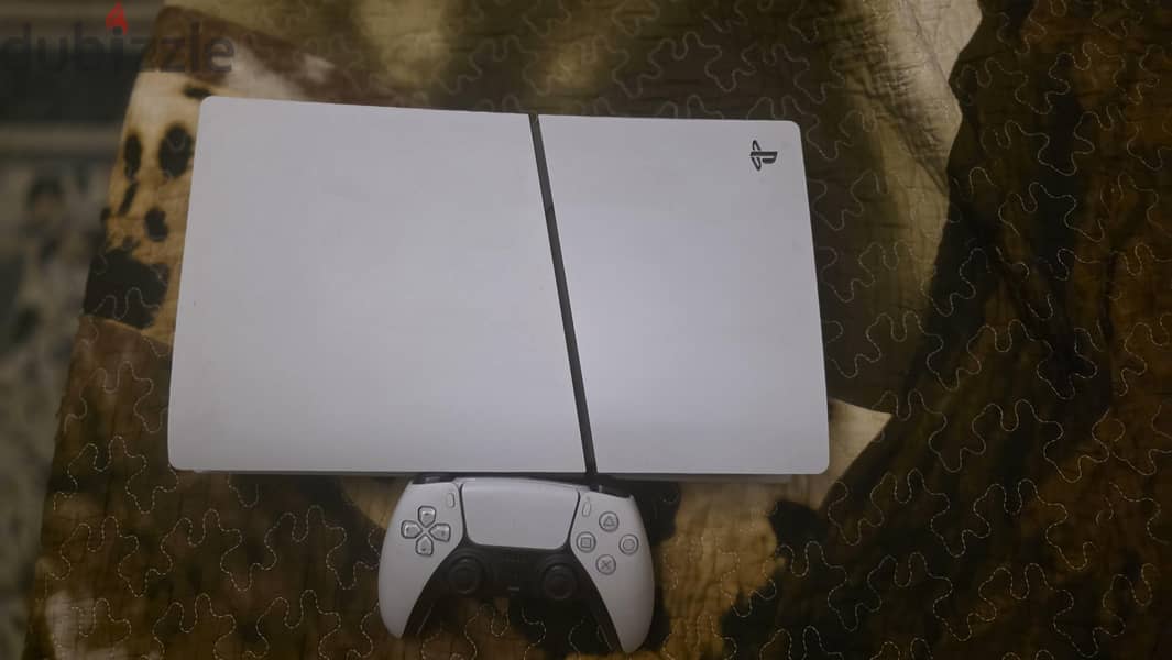 PS5 Slim CD version used for 2 months 1