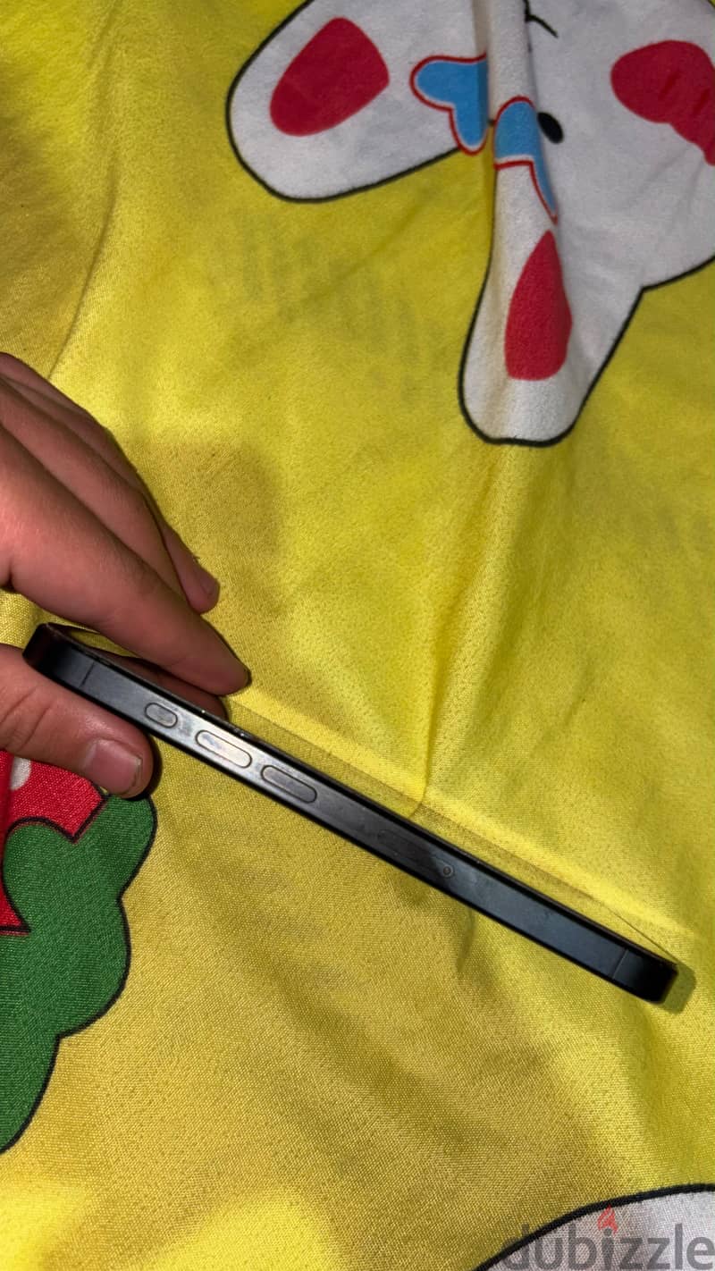 Apple - iPhone 15 Pro 2