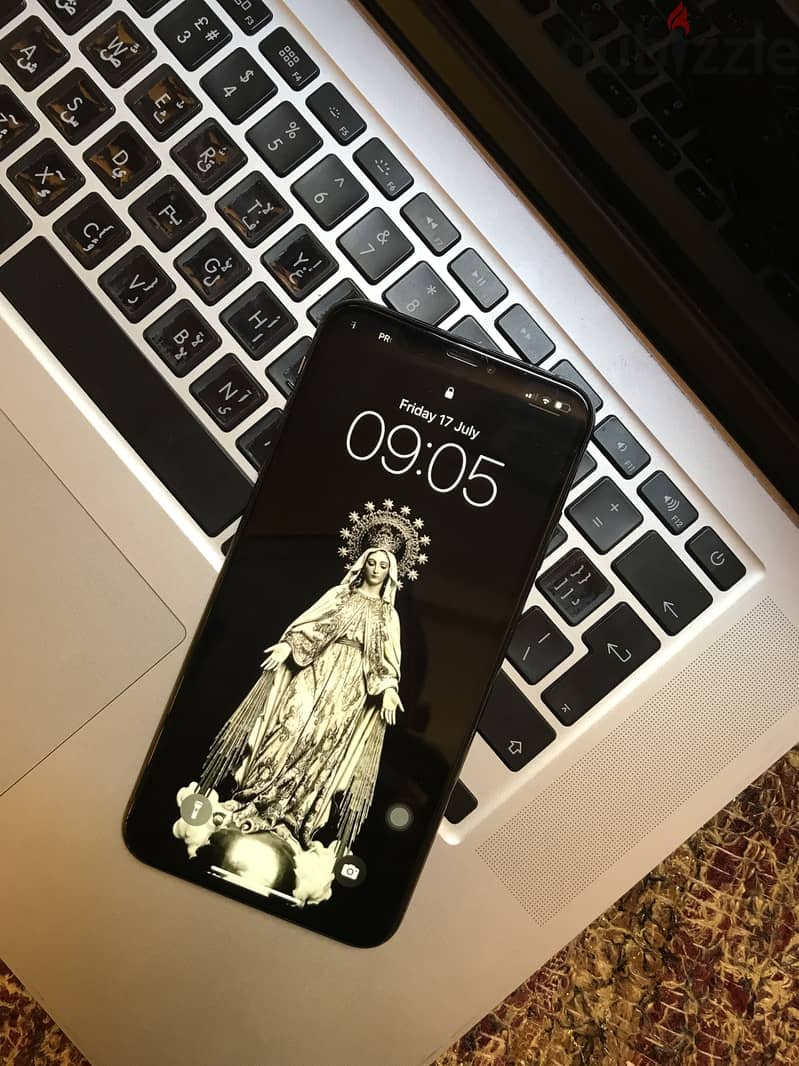 iPhone Xs Max 1
