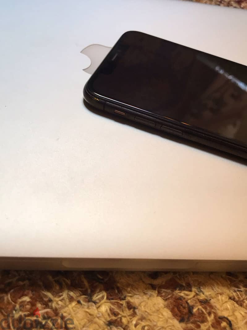 iPhone Xs Max 5