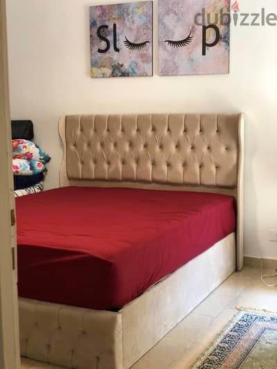 سرير كابتونيه 160×200 + مرتبة يانسن – حالة ممتازة