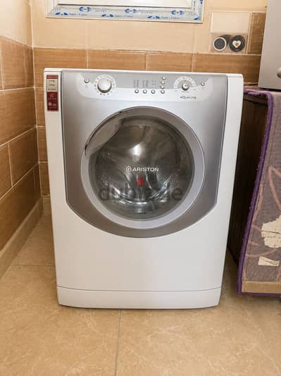 Aqualtis ariston 7kg washing machine