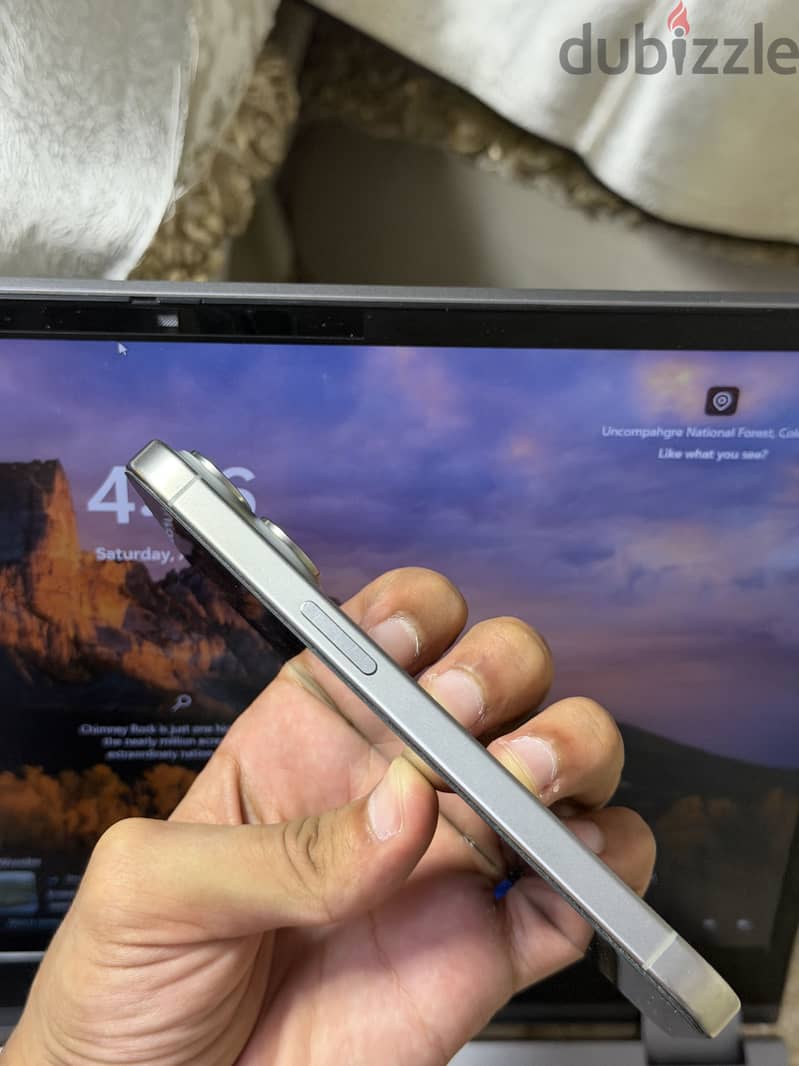 Apple - iPhone 15 Pro 3