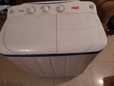 The Fresh FWM 673-07 is a 7 kg semi-automatic twin-tub washing machine