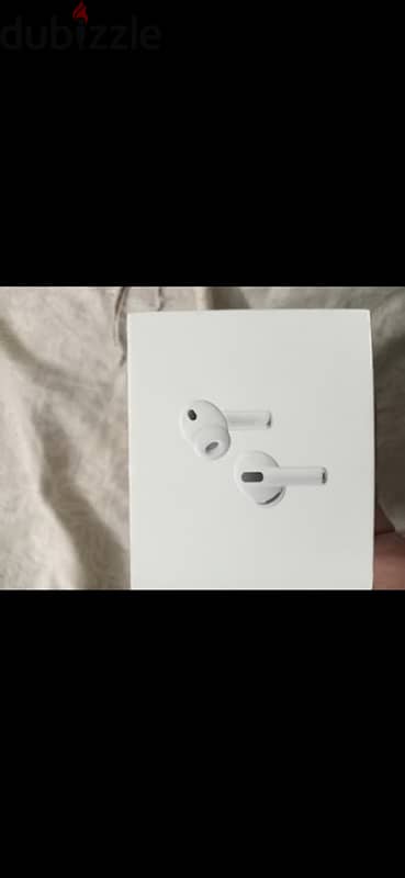 AirPods Pro 3 4