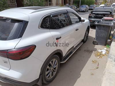 سياره لدورات الموظفين بالعاصمة بالسائق