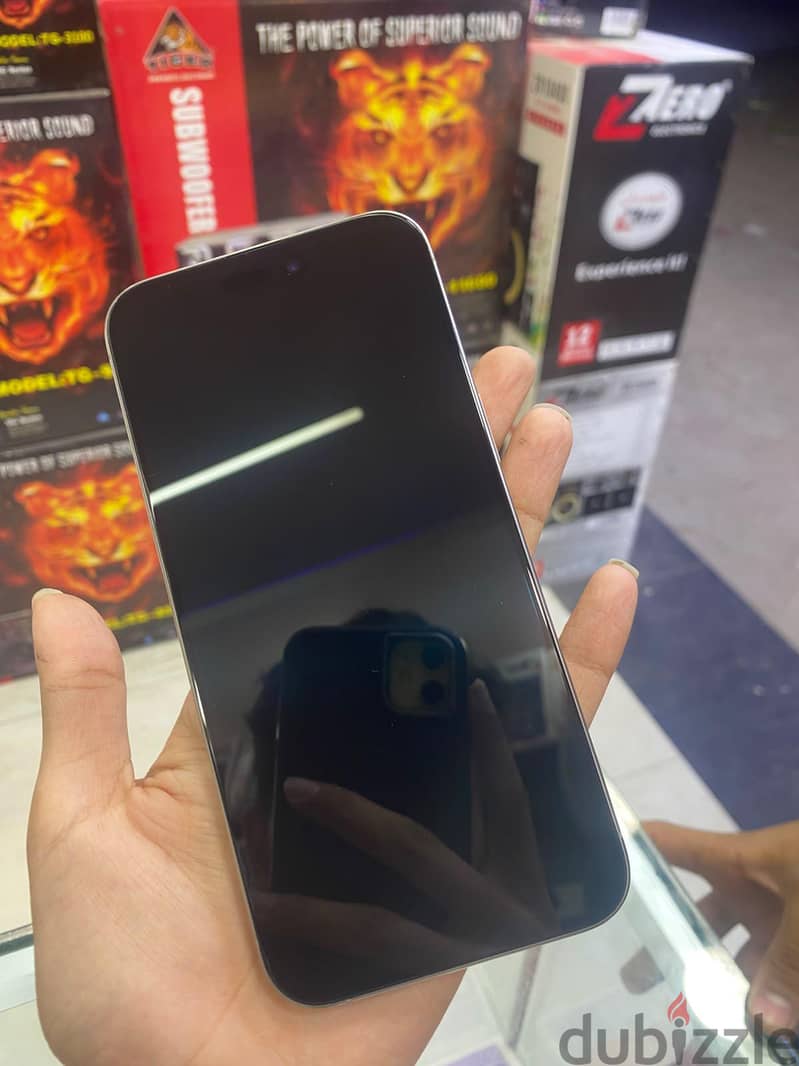Apple - iPhone 15 Pro Max 3