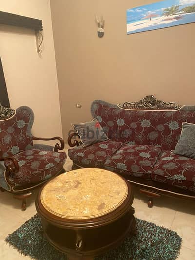 أنترية كلاسيك خشب زان + ترابيزة رخام – حالة ممتاز
