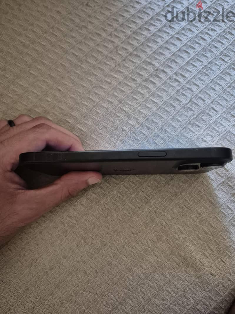 Apple - iPhone 15 4