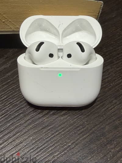 Air Pods 4 noise cancellation