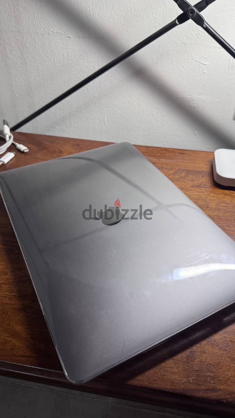 MacBook Air m1 b97 2