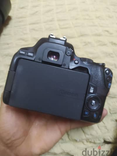 كاميرا كانون canon 250d