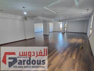 للايجار شقه 270 م المربع الذهبي شارع الفردوس خير زمان سموحه