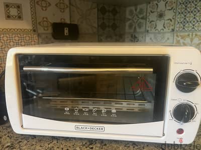 Small electric oven