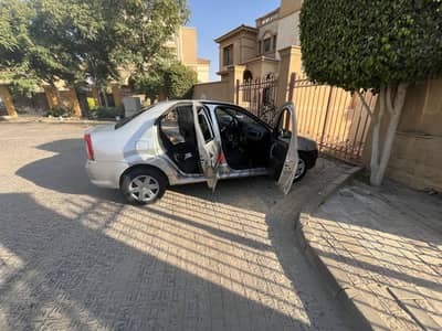 Renault Logan 2010