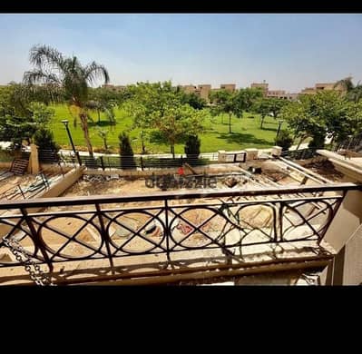 For sale villa D3 Madinaty finishing with wide garden at a special price for quick sale