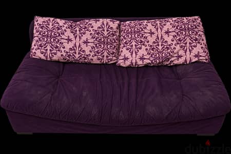 كنبة ٢ ممتازة + كنبة ٣ تحتاج سوست و اسفنج + ٤ cushion سعر ٧٥٠٠