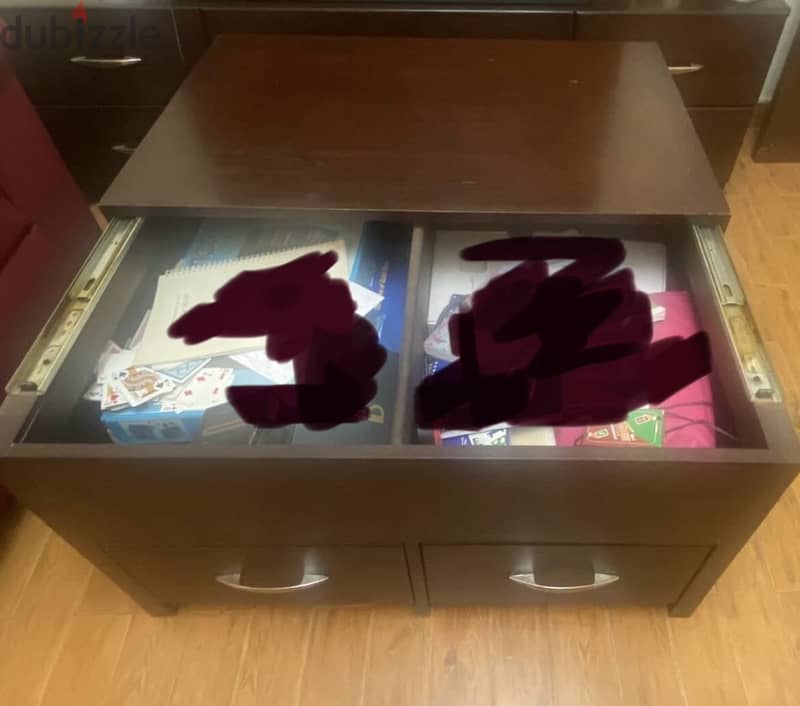 Center living room table with storage 2